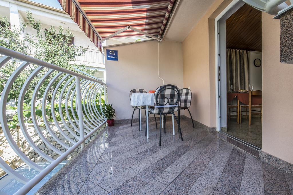 Apartment Anka D คิร์ก ภายนอก รูปภาพ