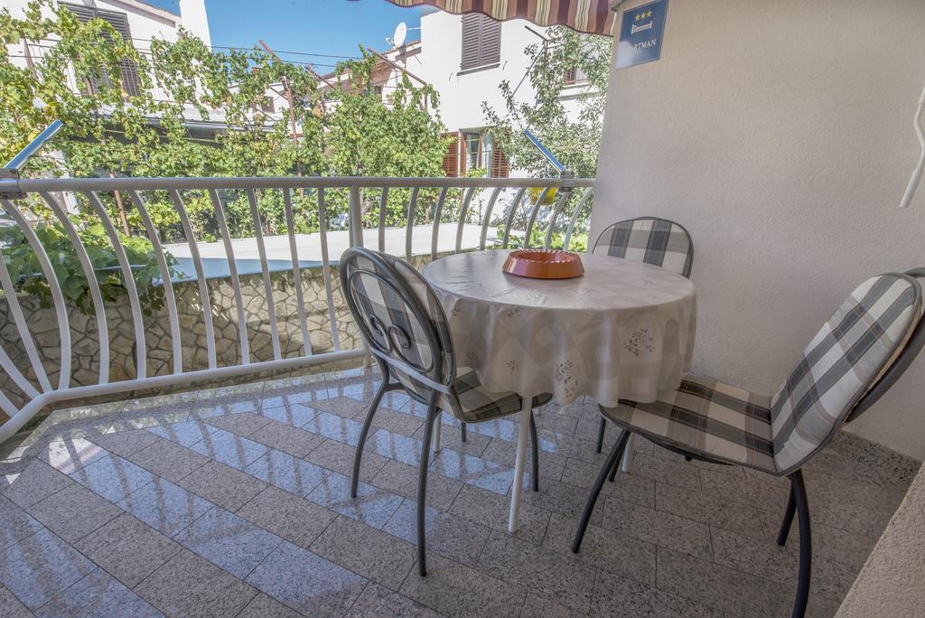 Apartment Anka D คิร์ก ภายนอก รูปภาพ