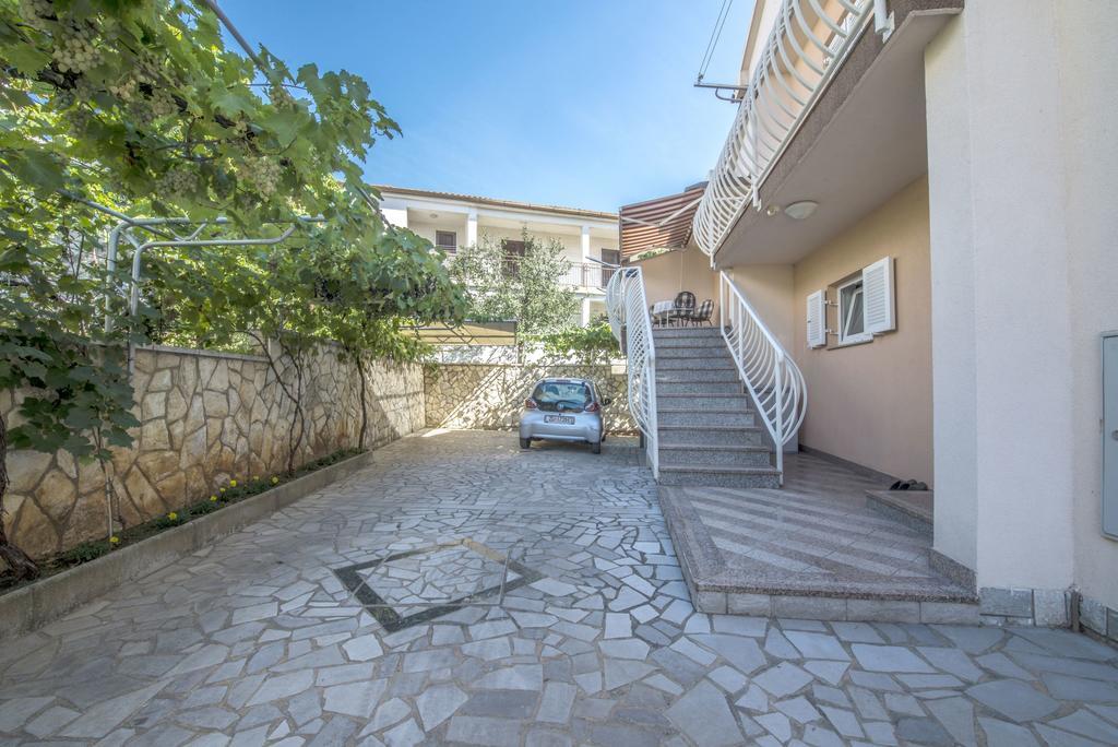 Apartment Anka D คิร์ก ภายนอก รูปภาพ